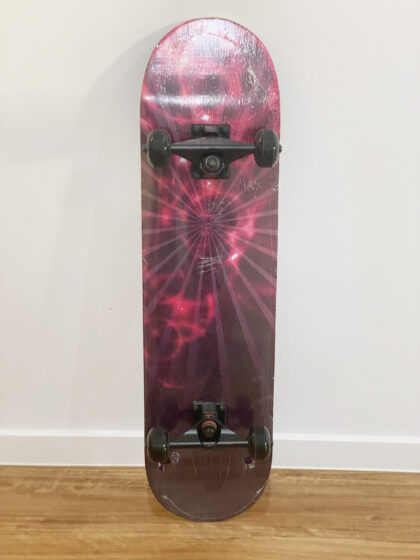 BEGINNER SKATEBOARD COMPLETE 32" x 8"