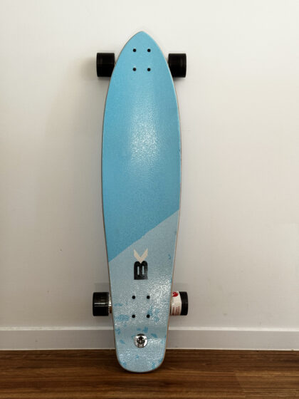 Beginner Skateboard Longboard with safety brake - Blue surf spray